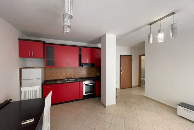 Shtepi me qera Apartament ne Tirane, 1+1, Mobilimi E mobiluar, Pagesa 550  Euro.