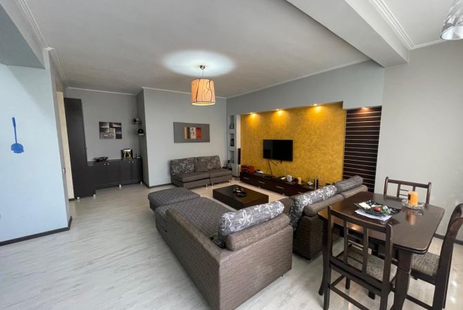 Shtepi me qera Apartament ne Tirane, 2+1, Mobilimi E mobiluar, Pagesa 650  Euro.