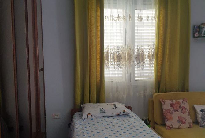 Shtepi me qera 1+1 ne Tirane - 350 Euro