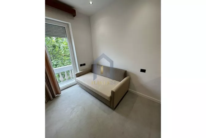 Shtepi ne shitje Apartament ne Tirane, 1+1, Mobilimi E mobiluar, Pagesa 220,000  Euro.
