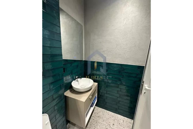 Shtepi ne shitje Apartament ne Tirane, 1+1, Mobilimi E mobiluar, Pagesa 220,000  Euro.