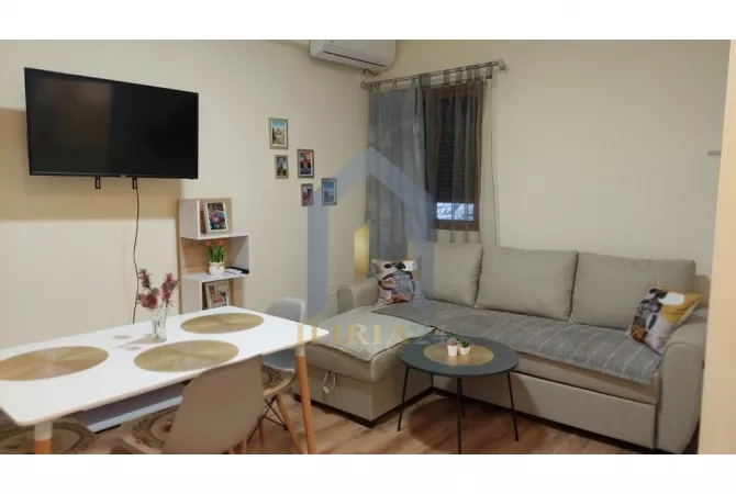 Shtepi me qera 2+1 ne Tirane - 600 Euro