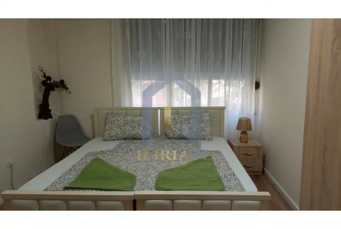 Shtepi me qera Apartament ne Tirane, 2+1, Mobilimi E mobiluar, Pagesa 600  Euro.