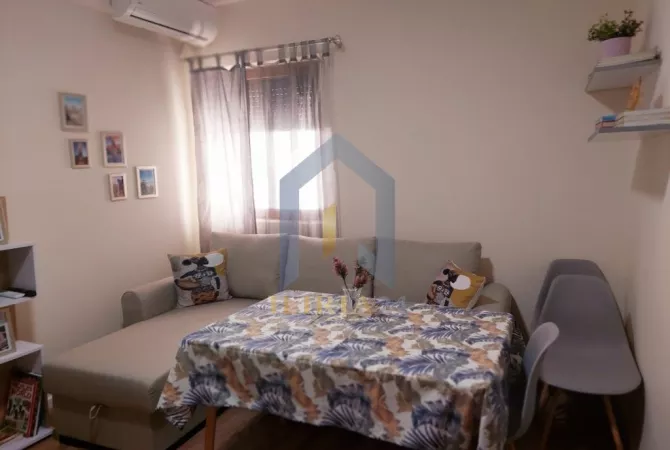 Shtepi me qera 2+1 ne Tirane - 600 Euro