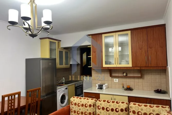 Shtepi me qera 2+1 ne Tirane - 500 Euro
