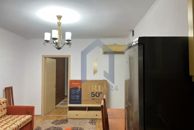 Shtepi me qera Apartament ne Tirane, 2+1, Mobilimi E mobiluar, Pagesa 500  Euro.