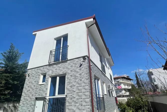 Shtepi me qera 2+1 ne Tirane - 350 Euro