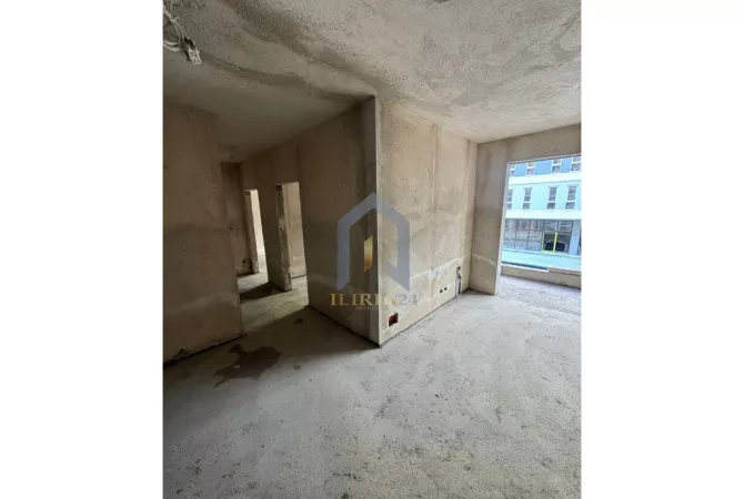 Shtepi ne shitje Apartament ne Tirane, 2+1, Mobilimi Bosh, pa mobiluar, Pagesa 101,000  Euro.