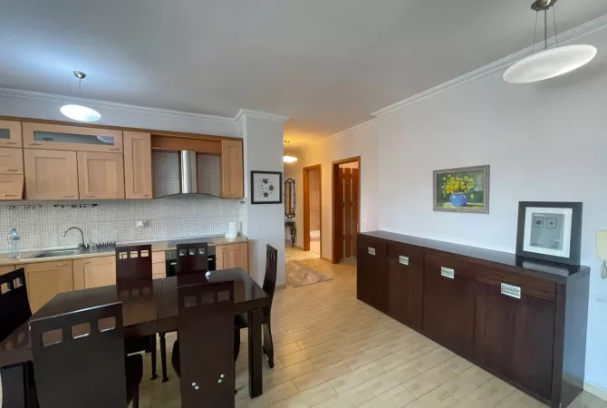 Shtepi me qera 2+1 ne Tirane - 800 Euro
