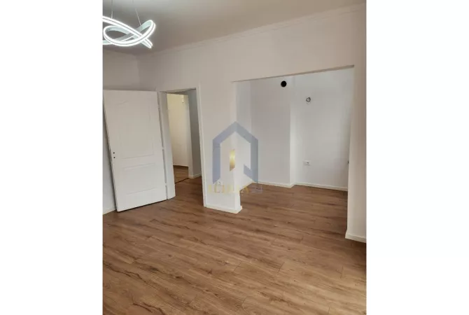 Shtepi ne shitje 1+1 ne Tirane - 95,000 Euro