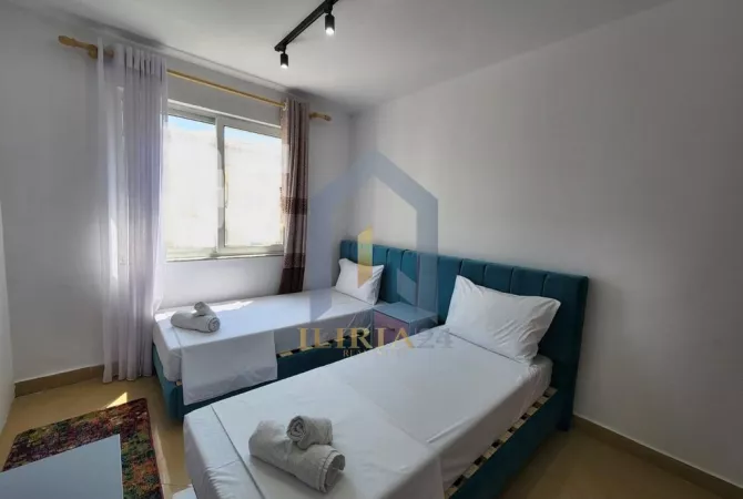 Shtepi ne shitje Apartament ne Tirane, 2+1, Mobilimi E mobiluar, Pagesa 187,000  Euro.
