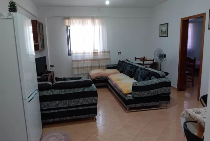Shtepi me qera 2+1 ne Tirane - 400 Euro