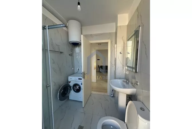 Shtepi me qera 2+1 ne Tirane - 650 Euro