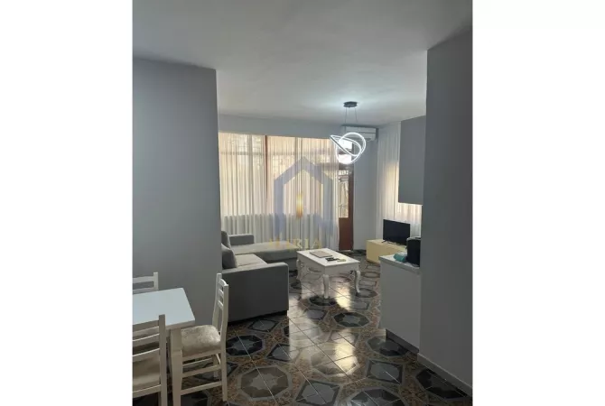 Shtepi me qera 2+1 ne Tirane - 500 Euro