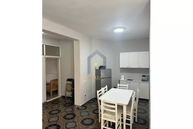 Shtepi me qera 2+1 ne Tirane - 500 Euro