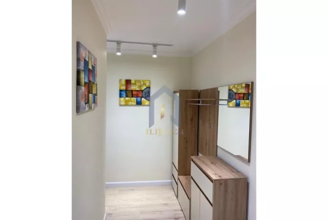 Shtepi me qera Apartament ne Tirane, 2+1, Mobilimi E mobiluar, Pagesa 1,300  Euro.