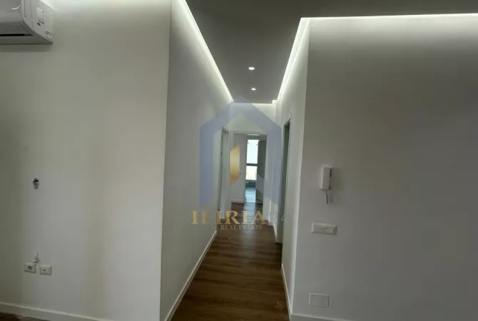 Shtepi me qera 2+1 ne Tirane - 800 Euro