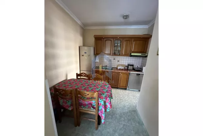 Shtepi me qera 2+1 ne Tirane - 550 Euro