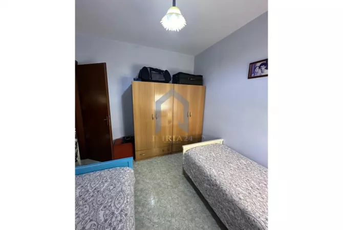 Shtepi me qera Apartament ne Tirane, 2+1, Mobilimi E mobiluar, Pagesa 550  Euro.