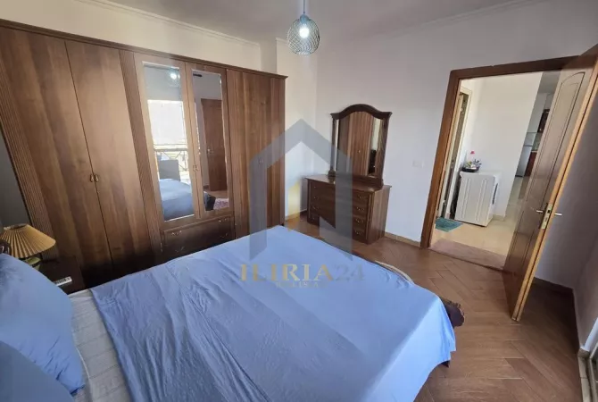 Shtepi me qera Apartament ne Tirane, 2+1, Mobilimi E mobiluar, Pagesa 650  Euro.
