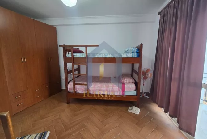 Shtepi me qera Apartament ne Tirane, 2+1, Mobilimi E mobiluar, Pagesa 650  Euro.