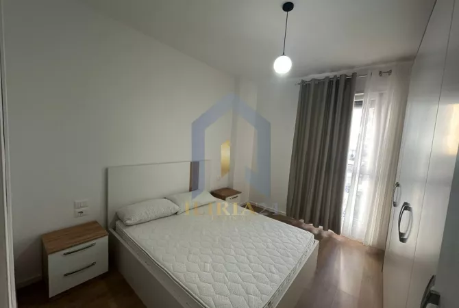 Shtepi me qera 2+1 ne Tirane - 800 Euro