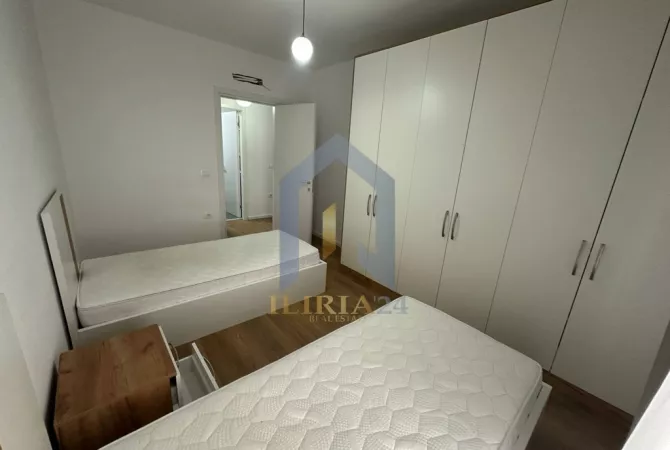 Shtepi me qera Apartament ne Tirane, 2+1, Mobilimi E mobiluar, Pagesa 800  Euro.