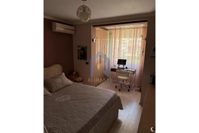 Shtepi me qera 2+1 ne Tirane - 900 Euro