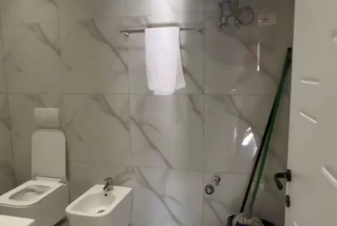 Shtepi me qera 2+1 ne Tirane - 650 Euro