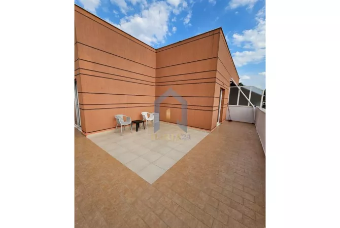 Shtepi me qera 2+1 ne Tirane - 520 Euro