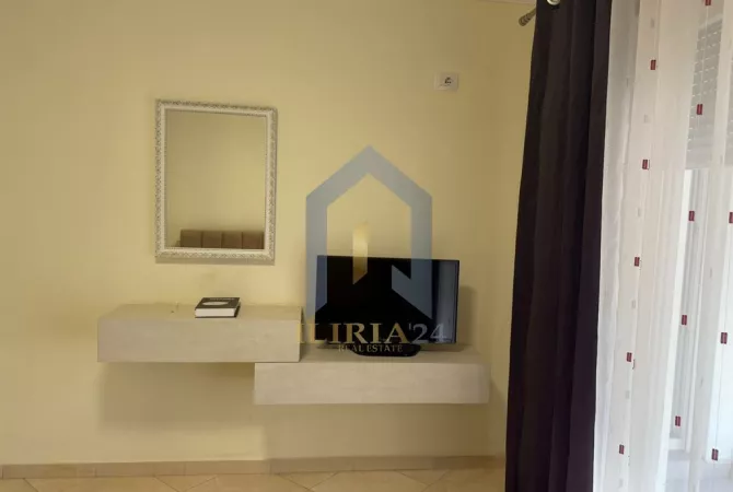 Shtepi me qera Apartament ne Tirane, 1+1, Mobilimi E mobiluar, Pagesa 600  Euro.