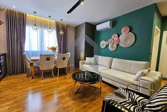 Shtepi me qera Apartament ne Tirane, 1+1, Mobilimi E mobiluar, Pagesa 800  Euro.