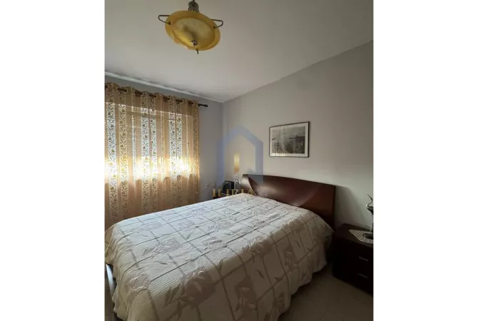 Shtepi me qera 2+1 ne Tirane - 5,000 Euro