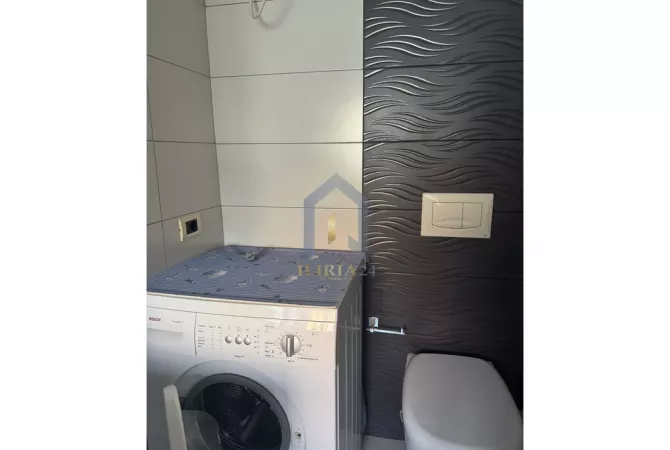 Shtepi me qera Apartament ne Tirane, 2+1, Mobilimi E mobiluar, Pagesa 5,000  Euro.