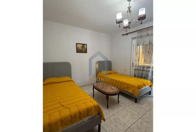 Shtepi me qera Apartament ne Tirane, 2+1, Mobilimi E mobiluar, Pagesa 5,000  Euro.