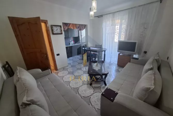 Shtepi me qera 1+1 ne Tirane - 350 Euro