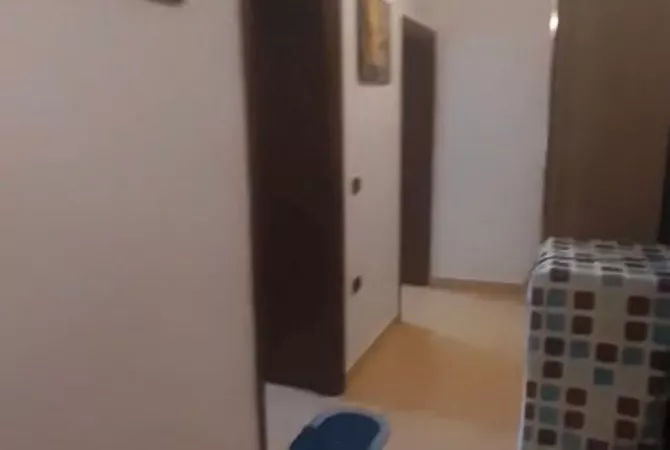 Shtepi me qera Apartament ne Tirane, 2+1, Mobilimi E mobiluar, Pagesa 500  Euro.