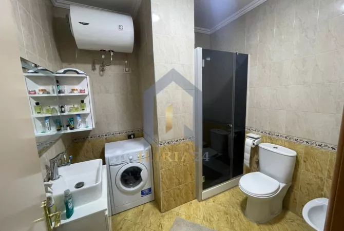 Shtepi me qera Apartament ne Tirane, Garsoniere, Mobilimi E mobiluar, Pagesa 600  Euro.