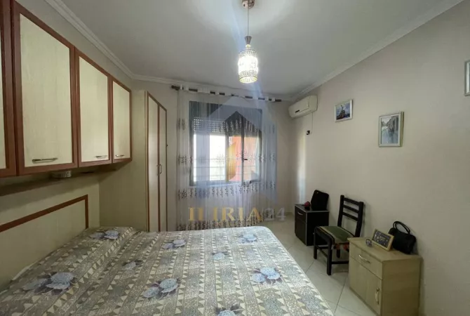 Shtepi me qera Apartament ne Tirane, Garsoniere, Mobilimi E mobiluar, Pagesa 600  Euro.