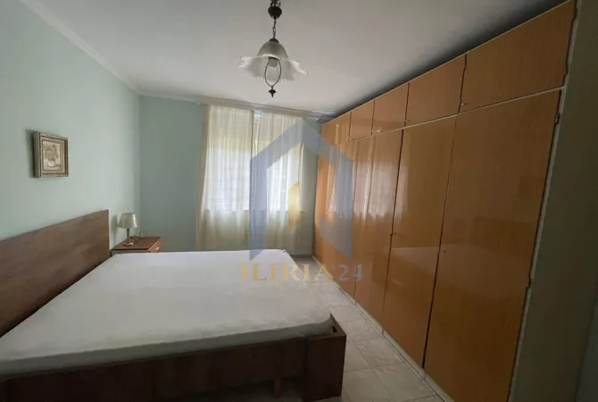 Shtepi me qera Apartament ne Tirane, 2+1, Mobilimi E mobiluar, Pagesa 600  Euro.