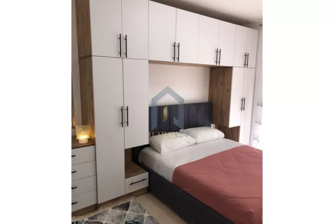 Shtepi me qera 2+1 ne Tirane - 650 Euro