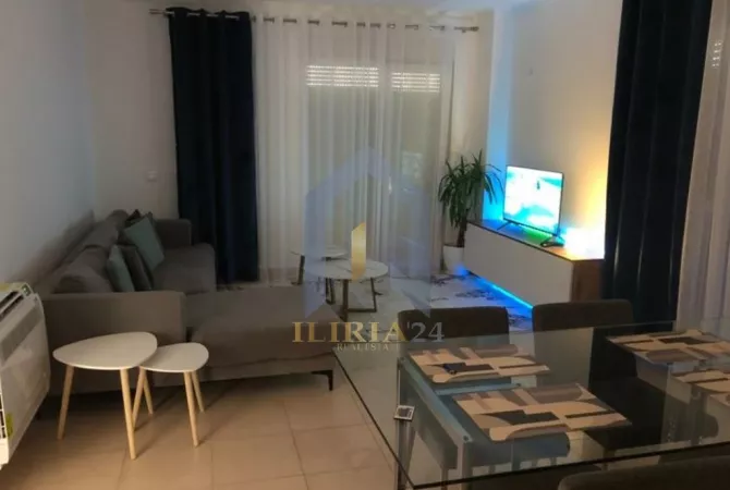 Shtepi me qera 2+1 ne Tirane - 650 Euro