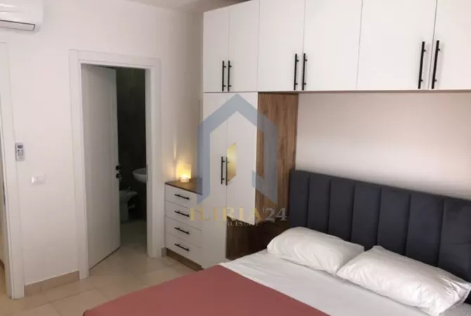 Shtepi me qera 2+1 ne Tirane - 650 Euro
