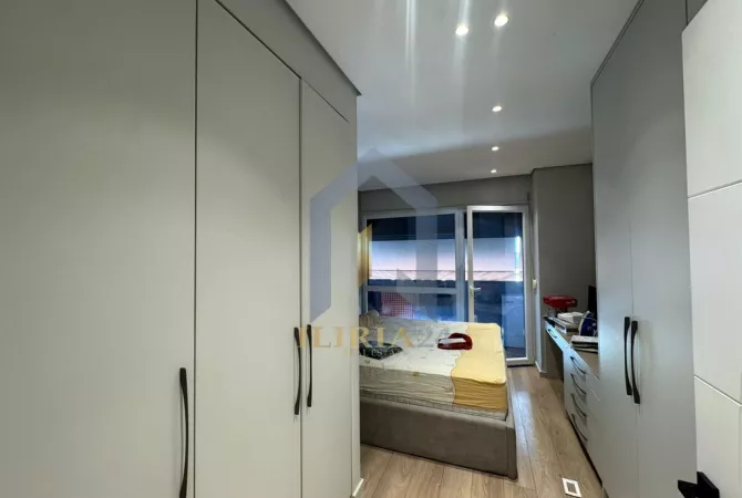 Shtepi me qera 2+1 ne Tirane - 850 Euro