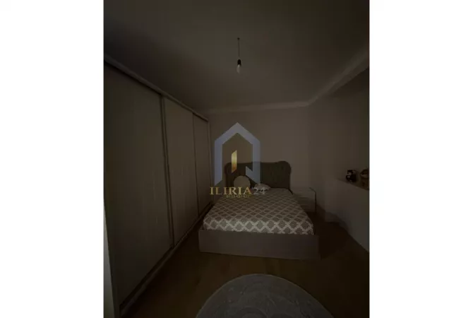 Shtepi me qera Apartament ne Tirane, 2+1, Mobilimi E mobiluar, Pagesa 900  Euro.