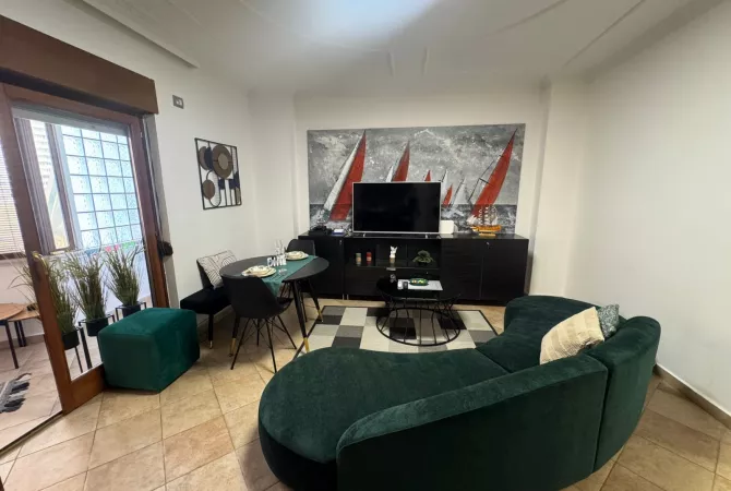 Shtepi me qera 2+1 ne Tirane - 800 Euro