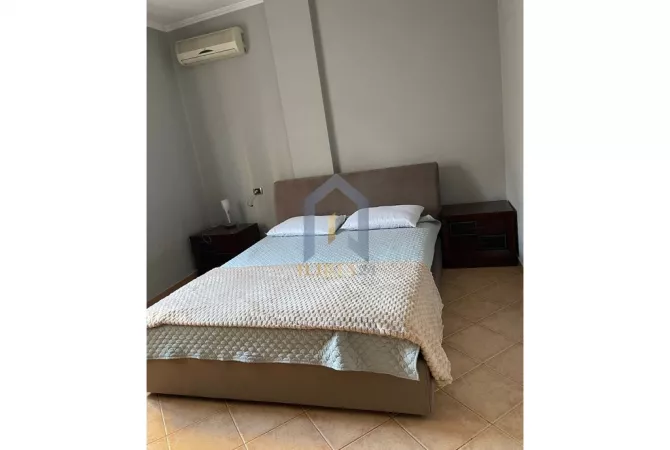 Shtepi me qera 1+1 ne Tirane - 650 Euro