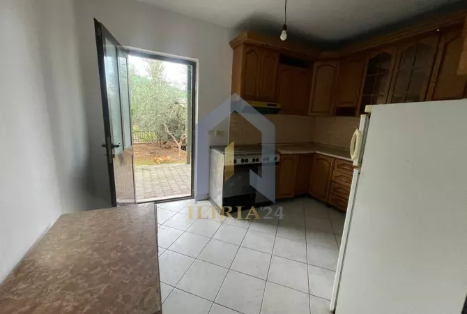 Shtepi me qera 1+1 ne Tirane - 350 Euro