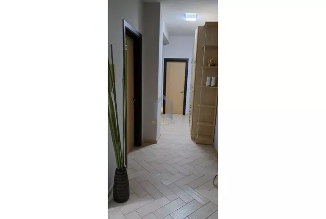 Shtepi me qera 2+1 ne Tirane - 550 Euro