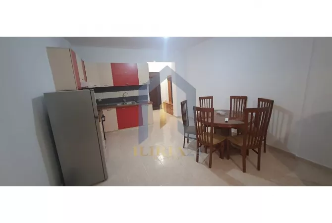 Shtepi me qera Apartament ne Tirane, 2+1, Mobilimi E mobiluar, Pagesa 600  Euro.